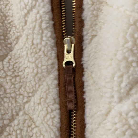 Quilted Fleece Sherpa Vest - Picture 4 of 7